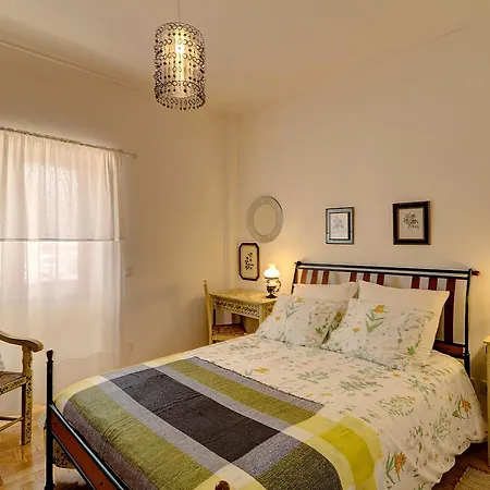 Casa De Benfica * Lisboa